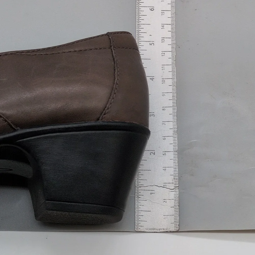 Clarks Boots Womens Gray‎ 8 Leather Ankle Bootie Shoes Side Zip Stretch 67785